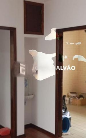 Casa à venda com 250m², 4 quartos e 3 vagas
