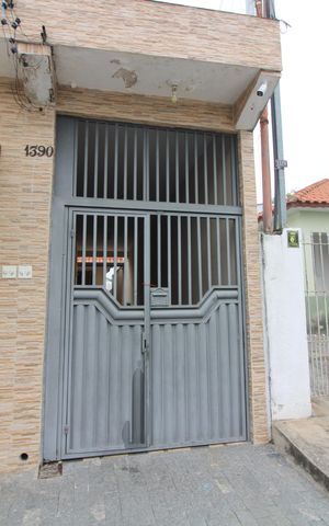 Casa para alugar com 37m², 1 quarto e sem vagafachada