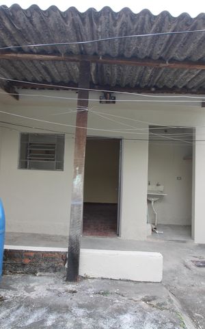 Casa para alugar com 37m², 1 quarto e sem vagaFachada casa