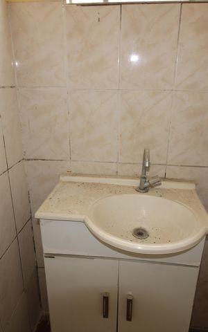 Casa para alugar com 37m², 1 quarto e sem vagaBanheiro