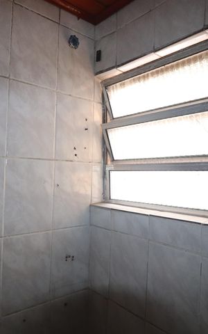 Casa à venda com 80m², 2 quartos e 2 vagasBanheiro Quarto 1 suíte
