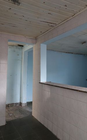 Casa à venda com 80m², 2 quartos e 2 vagasEscritório