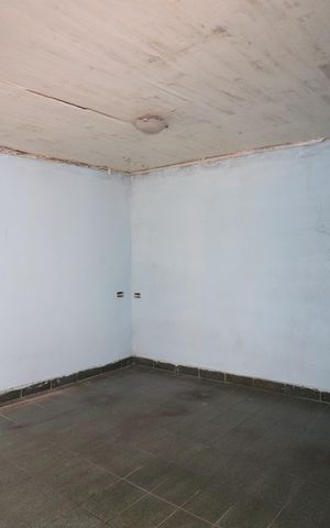 Casa à venda com 80m², 2 quartos e 2 vagasQuarto 1 suíte