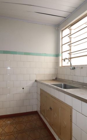 Casa à venda com 80m², 2 quartos e 2 vagasCozinha