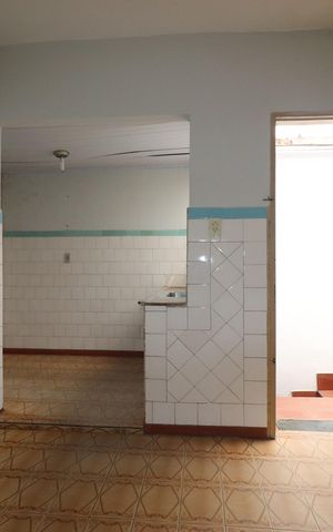 Casa à venda com 80m², 2 quartos e 2 vagasCozinha