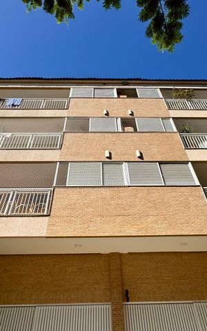 Apartamento à venda com 117m², 2 quartos e 2 vagas Apartamento à venda com 117m², 2 quartos e 2 vagasFachada