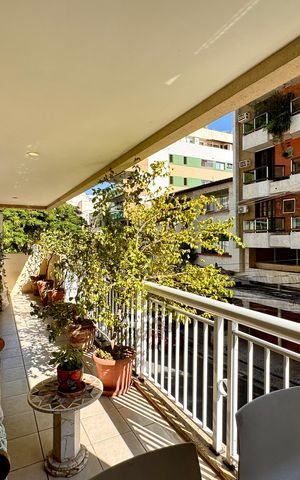 Apartamento à venda com 117m², 2 quartos e 2 vagas Apartamento à venda com 117m², 2 quartos e 2 vagasVaranda da Sala/cozinha