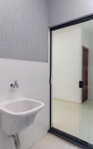 Casa à venda com 70m², 2 quartos e 2 vagas Casa à venda com 70m², 2 quartos e 2 vagasÁrea de Serviço