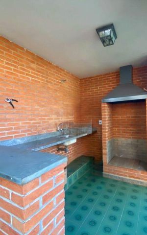 Casa à venda com 370m², 3 quartos e 4 vagas