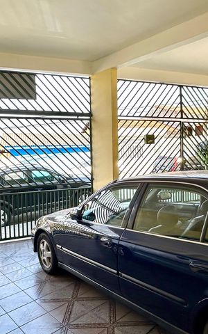 Casa à venda com 235m², 3 quartos e 3 vagas Casa à venda com 235m², 3 quartos e 3 vagasGaragem