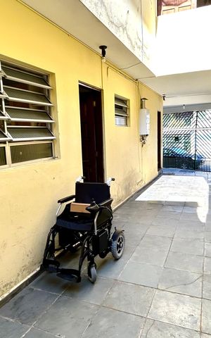 Casa à venda com 235m², 3 quartos e 3 vagas Casa à venda com 235m², 3 quartos e 3 vagasQuintal