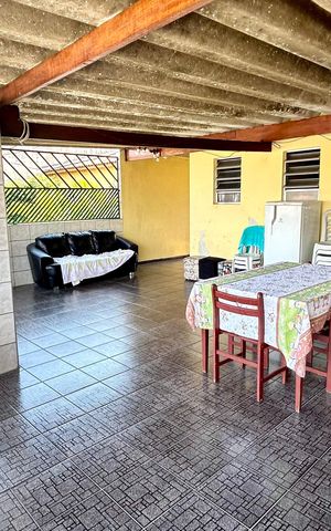Casa à venda com 235m², 3 quartos e 3 vagas Casa à venda com 235m², 3 quartos e 3 vagasChurrasqueira