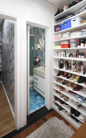 Casa à venda com 200m², 3 quartos e 3 vagas