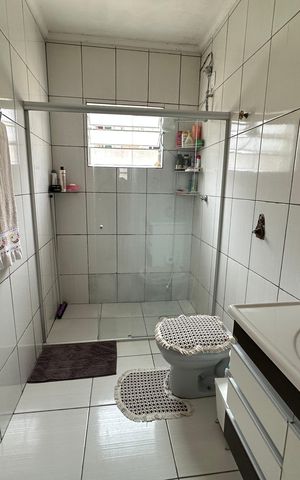 Casa à venda com 147m², 2 quartos e 3 vagas Casa à venda com 147m², 2 quartos e 3 vagasBanheiro