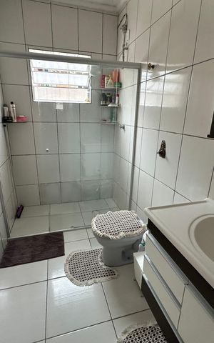 Casa à venda com 147m², 2 quartos e 3 vagas Casa à venda com 147m², 2 quartos e 3 vagasBanheiro
