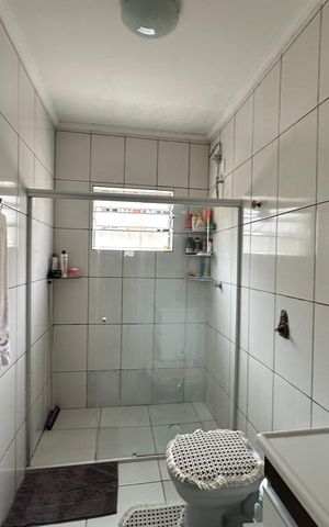 Casa à venda com 147m², 2 quartos e 3 vagas Casa à venda com 147m², 2 quartos e 3 vagasBanheiro