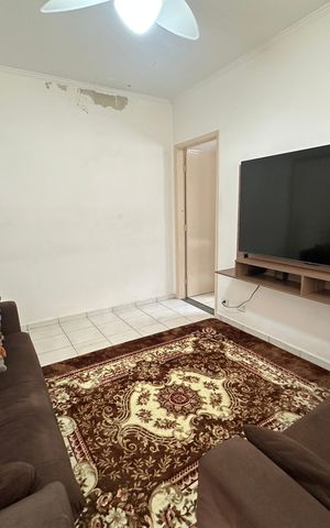 Casa à venda com 147m², 2 quartos e 3 vagas Casa à venda com 147m², 2 quartos e 3 vagasSala