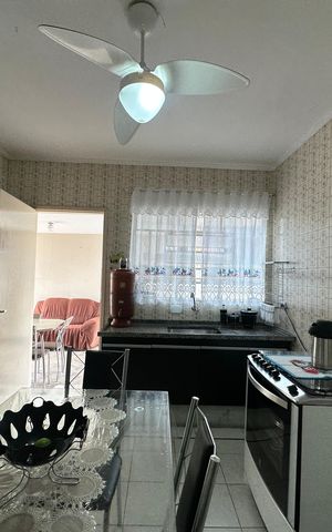 Casa à venda com 147m², 2 quartos e 3 vagas Casa à venda com 147m², 2 quartos e 3 vagasCozinha