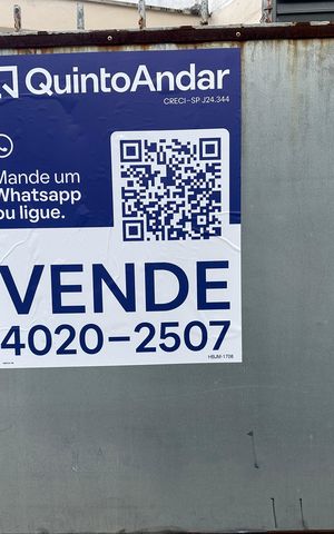 Casa à venda com 147m², 2 quartos e 3 vagas Casa à venda com 147m², 2 quartos e 3 vagasFachada
