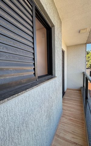 Apartamento à venda com 124m², 2 quartos e 1 vaga Apartamento à venda com 124m², 2 quartos e 1 vagaSuite Varanda