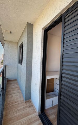 Apartamento à venda com 124m², 2 quartos e 1 vaga Apartamento à venda com 124m², 2 quartos e 1 vagaSuite Varanda