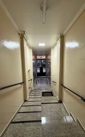Apartamento à venda com 95m², 3 quartos e sem vaga Apartamento à venda com 95m², 3 quartos e sem vagaHall de entrada