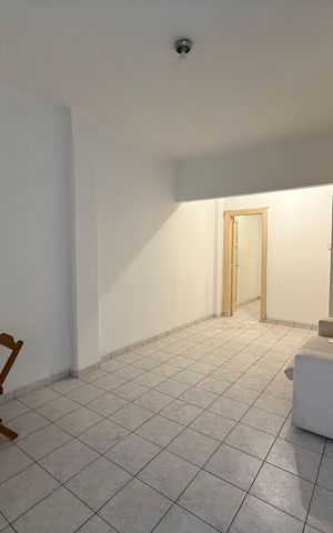 Apartamento à venda com 95m², 3 quartos e sem vaga Apartamento à venda com 95m², 3 quartos e sem vagaSala