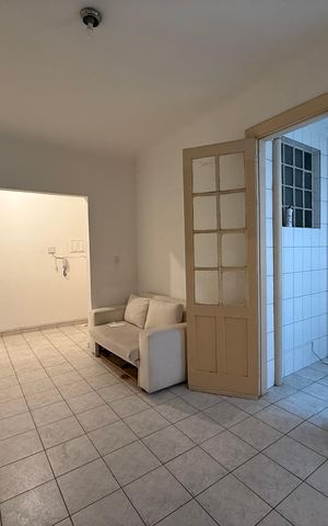 Apartamento à venda com 95m², 3 quartos e sem vaga Apartamento à venda com 95m², 3 quartos e sem vagaSala