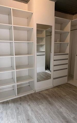 Casa à venda com 170m², 3 quartos e 4 vagas Casa à venda com 170m², 3 quartos e 4 vagasQuarto 1