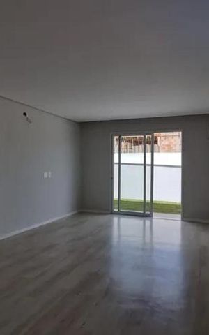 Casa à venda com 280m², 4 quartos e 4 vagas Casa à venda com 280m², 4 quartos e 4 vagasSala