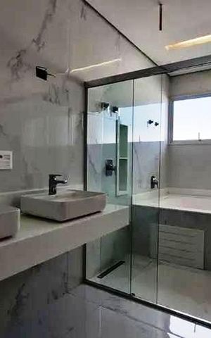 Casa à venda com 280m², 4 quartos e 4 vagas Casa à venda com 280m², 4 quartos e 4 vagasBanheiro