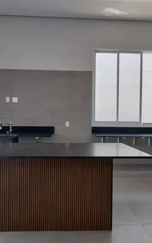 Casa à venda com 280m², 4 quartos e 4 vagas Casa à venda com 280m², 4 quartos e 4 vagasCozinha