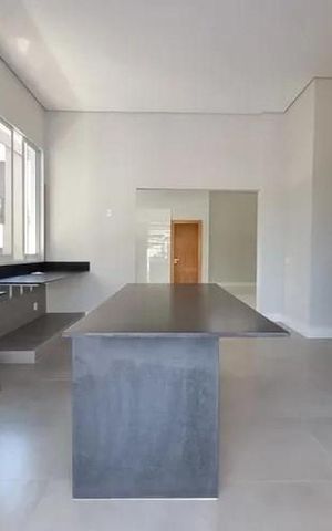 Casa à venda com 280m², 4 quartos e 4 vagas Casa à venda com 280m², 4 quartos e 4 vagasCozinha
