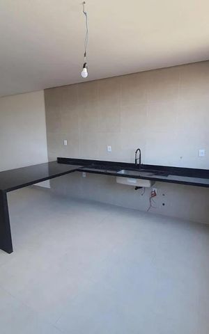 Casa à venda com 170m², 3 quartos e 2 vagas