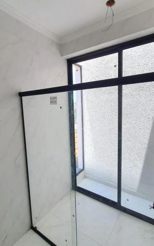 Casa à venda com 170m², 3 quartos e 2 vagas