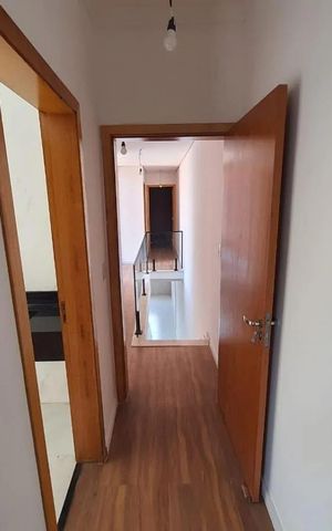 Casa à venda com 170m², 3 quartos e 2 vagas