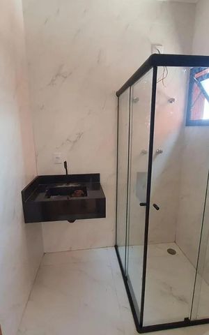 Casa à venda com 170m², 3 quartos e 2 vagas