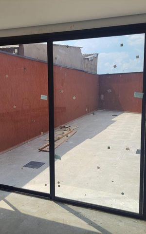 Casa à venda com 170m², 3 quartos e 2 vagas