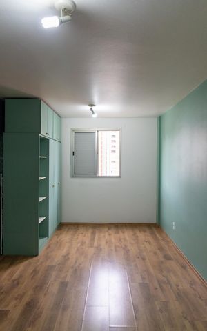 Studio à venda com 40m², 1 quarto e 1 vaga Studio à venda com 40m², 1 quarto e 1 vagaKitnet