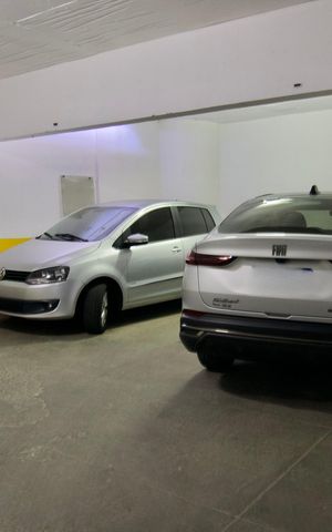 Apartamento à venda com 120m², 4 quartos e 2 vagas Apartamento à venda com 120m², 4 quartos e 2 vagasVagas de Garagem