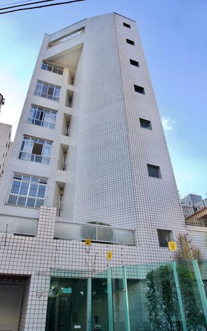 Apartamento à venda com 120m², 4 quartos e 2 vagas Apartamento à venda com 120m², 4 quartos e 2 vagasFachada do Prédio