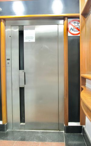 Apartamento à venda com 120m², 4 quartos e 2 vagas Apartamento à venda com 120m², 4 quartos e 2 vagasRecepção