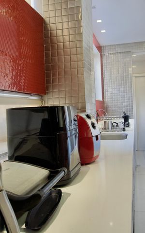 Apartamento à venda com 120m², 4 quartos e 2 vagas Apartamento à venda com 120m², 4 quartos e 2 vagasCozinha