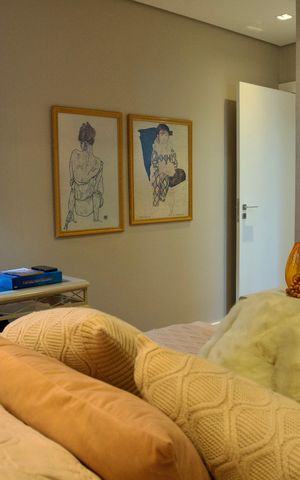 Apartamento à venda com 120m², 4 quartos e 2 vagas Apartamento à venda com 120m², 4 quartos e 2 vagasSuíte
