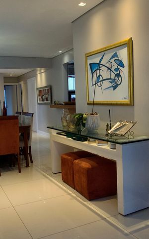 Apartamento à venda com 120m², 4 quartos e 2 vagas Apartamento à venda com 120m², 4 quartos e 2 vagasSala