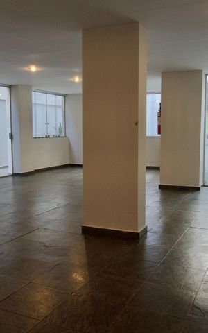 Apartamento à venda com 120m², 4 quartos e 2 vagas Apartamento à venda com 120m², 4 quartos e 2 vagasÁrea Comum - Salão de Festas