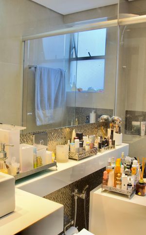 Apartamento à venda com 120m², 4 quartos e 2 vagas Apartamento à venda com 120m², 4 quartos e 2 vagasSuíte - Banheiro