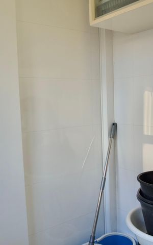 Apartamento à venda com 120m², 4 quartos e 2 vagas Apartamento à venda com 120m², 4 quartos e 2 vagasÁrea de Serviço