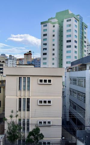 Apartamento à venda com 120m², 4 quartos e 2 vagas Apartamento à venda com 120m², 4 quartos e 2 vagasSala - Janela Vista