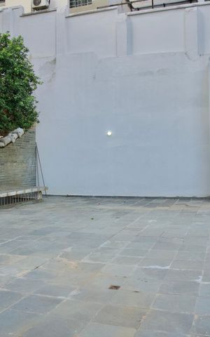 Apartamento à venda com 120m², 4 quartos e 2 vagas Apartamento à venda com 120m², 4 quartos e 2 vagasÁrea Comum - Salão de Festas